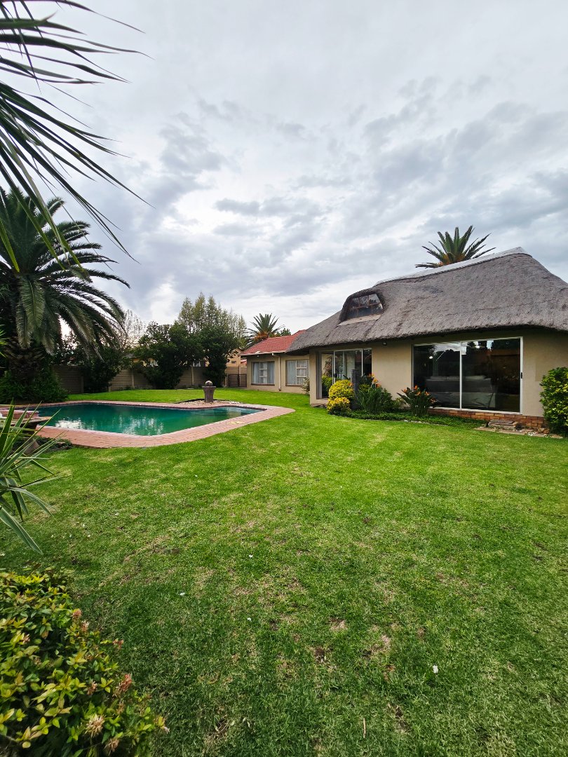 3 Bedroom Property for Sale in La Hoff North West